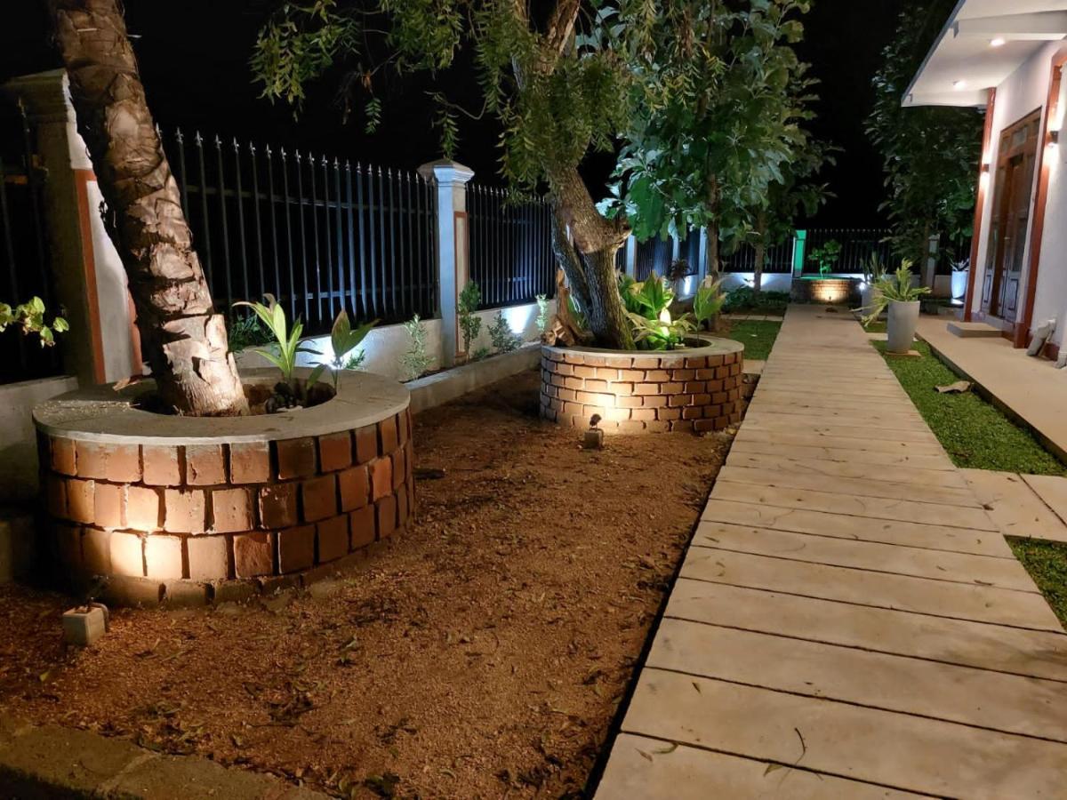 Green Shield Resort Anuradhapura Ngoại thất bức ảnh