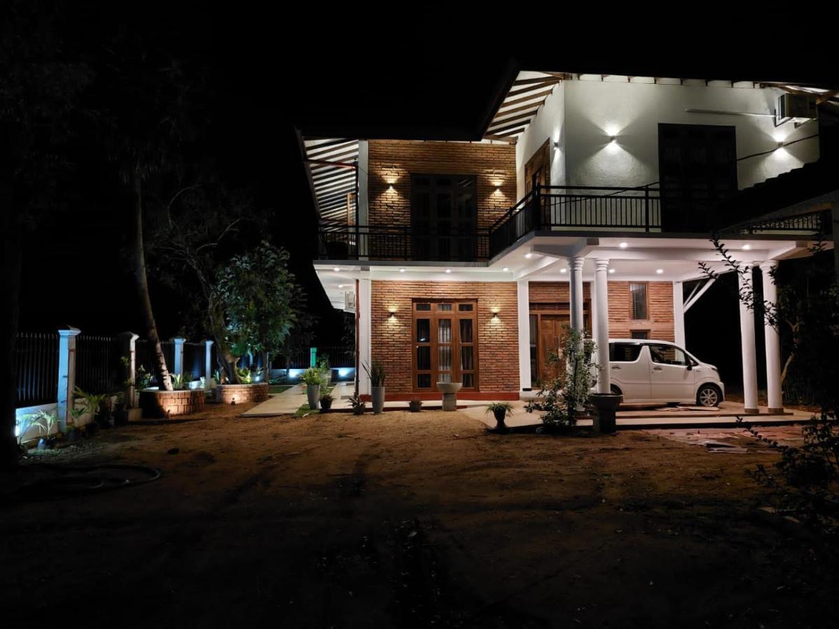 Green Shield Resort Anuradhapura Ngoại thất bức ảnh