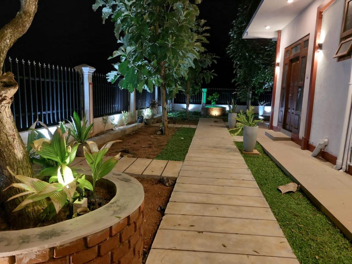 Green Shield Resort Anuradhapura Ngoại thất bức ảnh