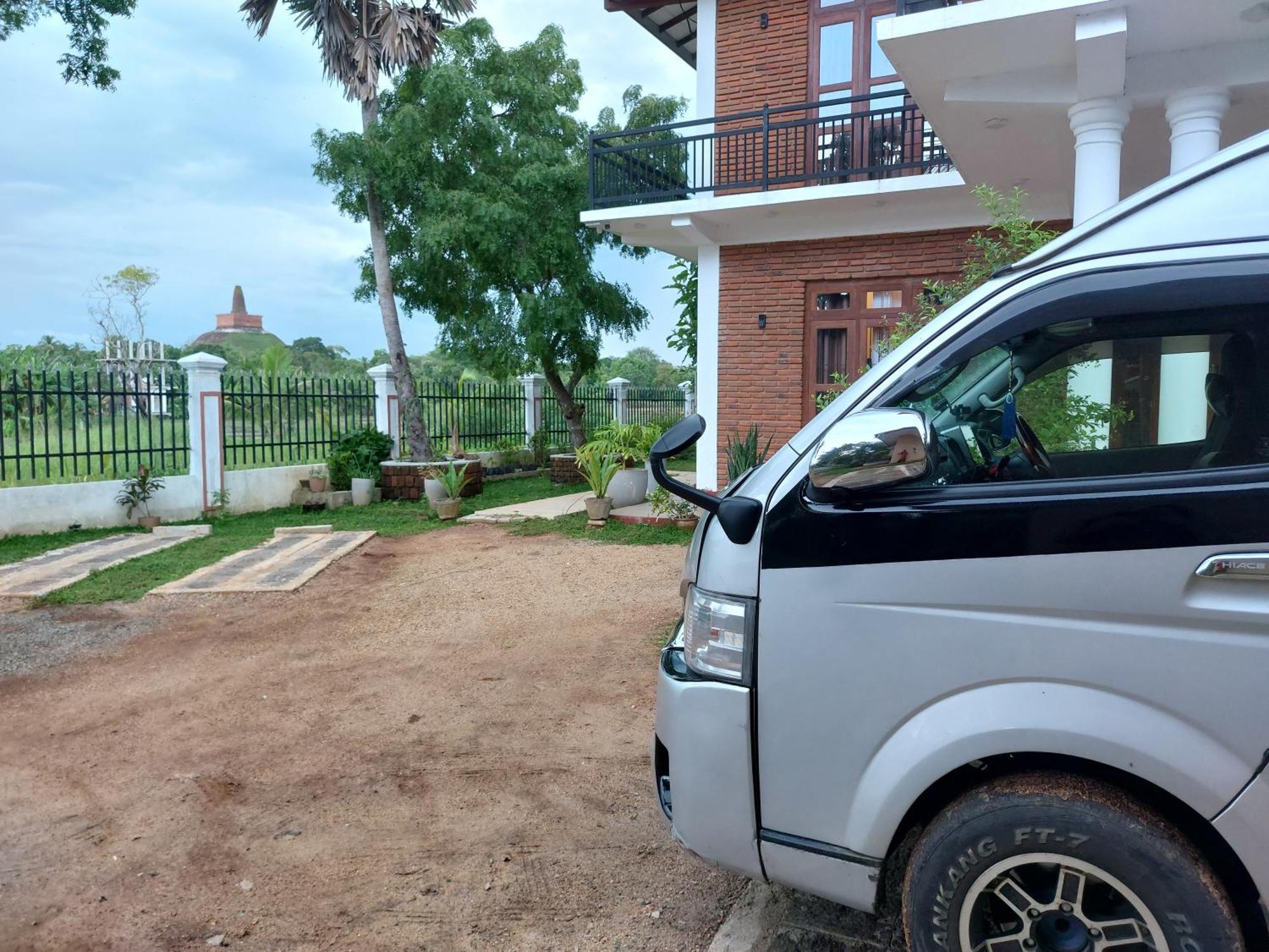 Green Shield Resort Anuradhapura Ngoại thất bức ảnh