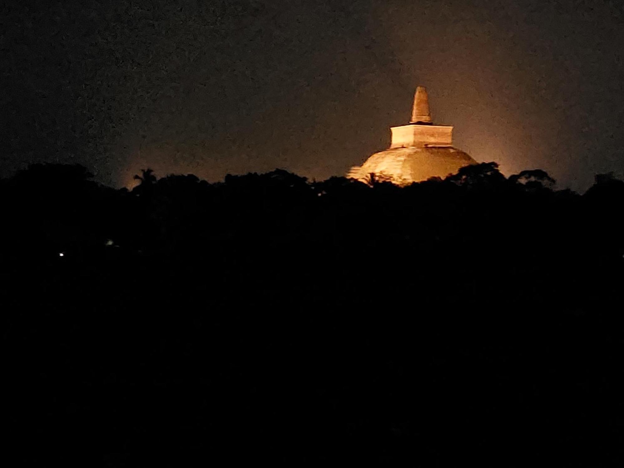 Green Shield Resort Anuradhapura Phòng bức ảnh