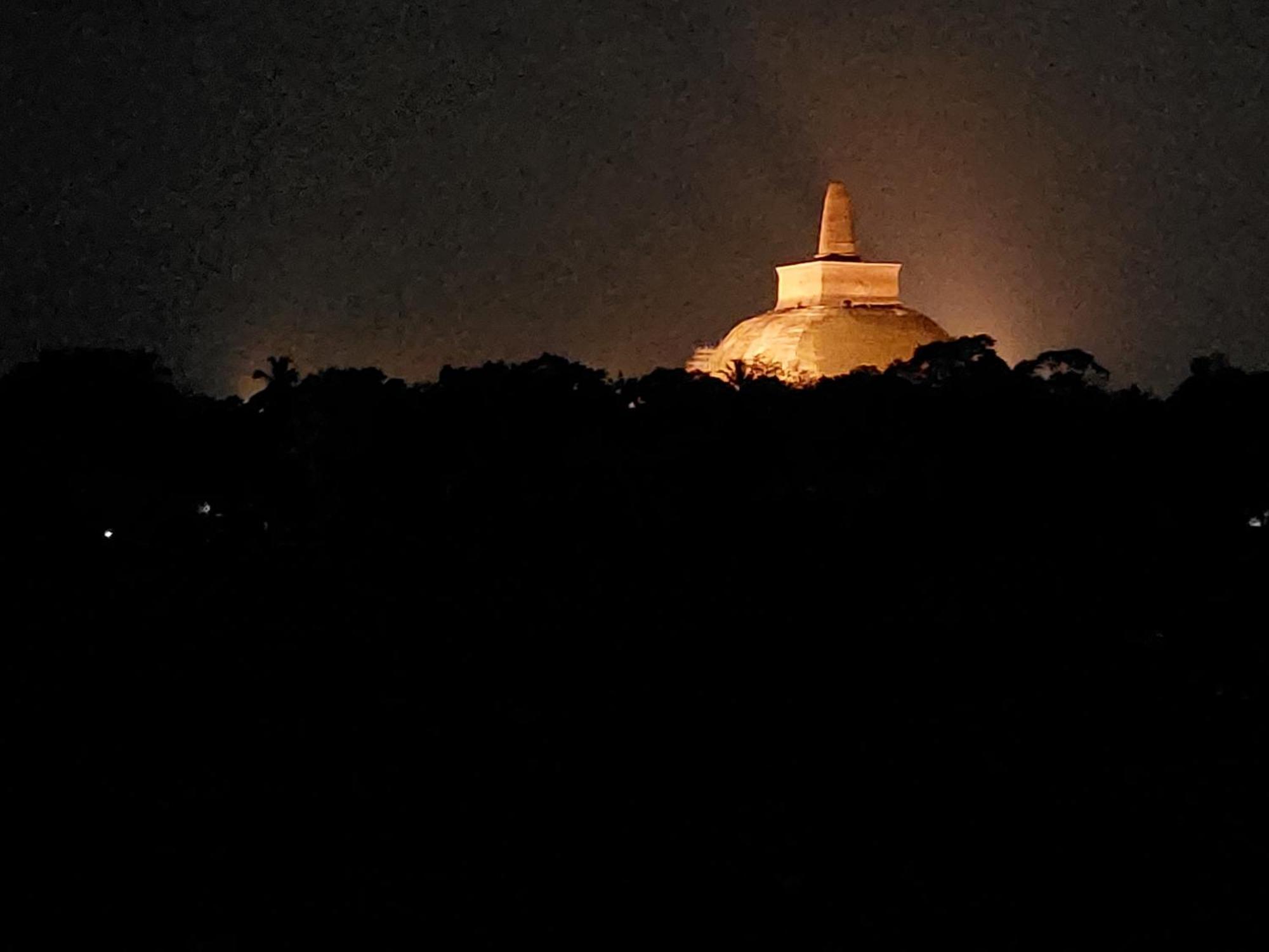 Green Shield Resort Anuradhapura Phòng bức ảnh